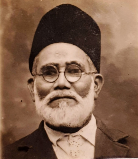 File:Gulamali Bhai Jivan Panjwani 1.png